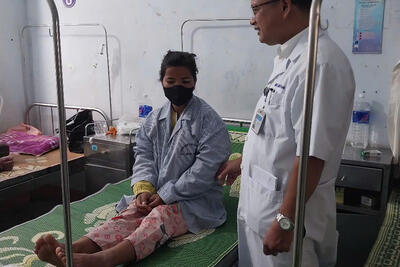 BSCKI. Kpă Yan thăm bệnh nhân